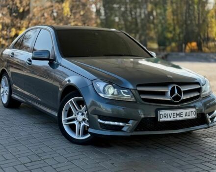 Сірий Мерседес Ц-Клас, об'ємом двигуна 0 л та пробігом 207 тис. км за 10299 $, фото 2 на Automoto.ua