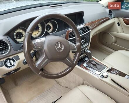 Серый Мерседес Ц-Класс, объемом двигателя 1.8 л и пробегом 209 тыс. км за 11500 $, фото 19 на Automoto.ua