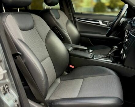 Сірий Мерседес Ц-Клас, об'ємом двигуна 0 л та пробігом 207 тис. км за 10299 $, фото 14 на Automoto.ua