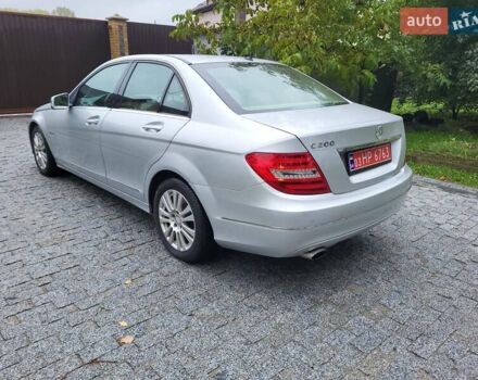 Серый Мерседес Ц-Класс, объемом двигателя 1.8 л и пробегом 209 тыс. км за 11500 $, фото 6 на Automoto.ua