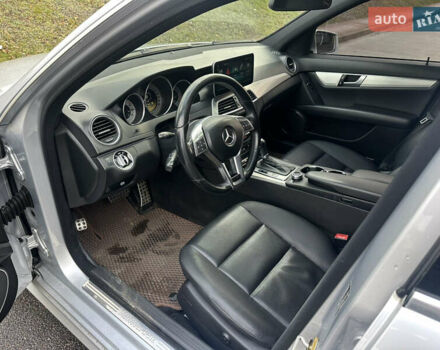 Серый Мерседес Ц-Класс, объемом двигателя 1.8 л и пробегом 236 тыс. км за 11500 $, фото 18 на Automoto.ua