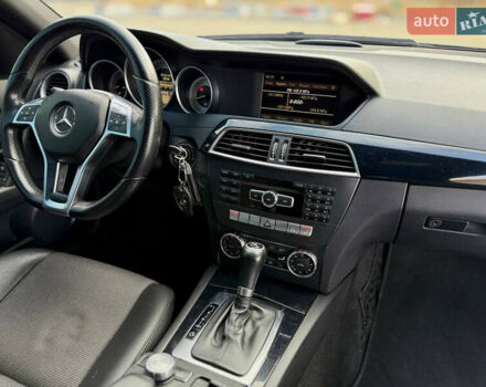 Серый Мерседес Ц-Класс, объемом двигателя 1.8 л и пробегом 207 тыс. км за 10399 $, фото 25 на Automoto.ua