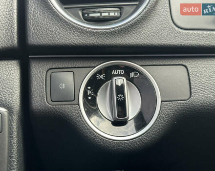 Серый Мерседес Ц-Класс, объемом двигателя 1.8 л и пробегом 236 тыс. км за 11500 $, фото 34 на Automoto.ua