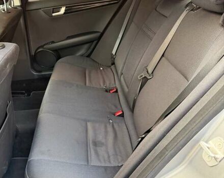 Серый Мерседес Ц-Класс, объемом двигателя 1.8 л и пробегом 165 тыс. км за 11500 $, фото 5 на Automoto.ua