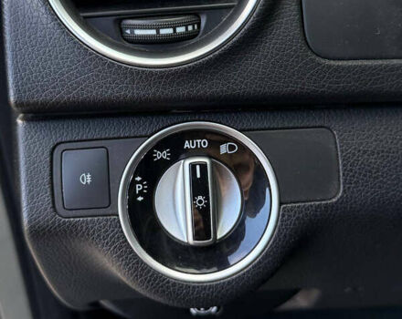 Серый Мерседес Ц-Класс, объемом двигателя 1.8 л и пробегом 207 тыс. км за 10399 $, фото 30 на Automoto.ua