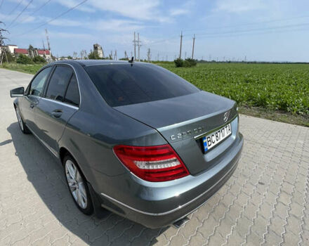 Сірий Мерседес Ц-Клас, об'ємом двигуна 2.14 л та пробігом 160 тис. км за 14000 $, фото 4 на Automoto.ua