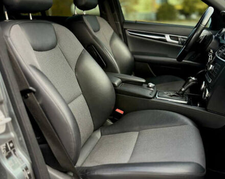 Серый Мерседес Ц-Класс, объемом двигателя 1.8 л и пробегом 207 тыс. км за 10399 $, фото 22 на Automoto.ua