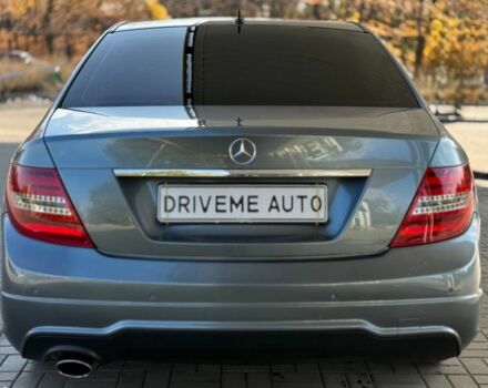 Сірий Мерседес Ц-Клас, об'ємом двигуна 0 л та пробігом 207 тис. км за 10299 $, фото 4 на Automoto.ua