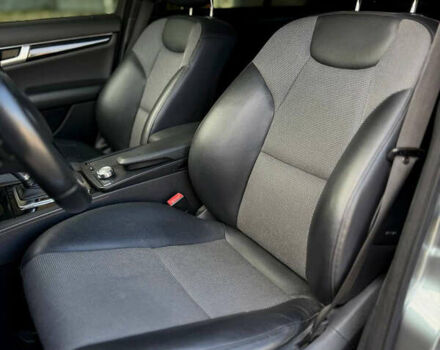 Серый Мерседес Ц-Класс, объемом двигателя 1.8 л и пробегом 207 тыс. км за 10399 $, фото 11 на Automoto.ua