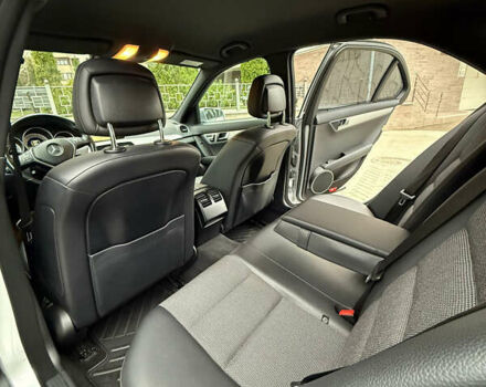 Серый Мерседес Ц-Класс, объемом двигателя 1.8 л и пробегом 133 тыс. км за 13500 $, фото 17 на Automoto.ua