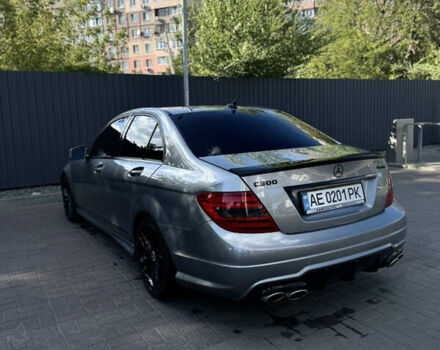 Серый Мерседес Ц-Класс, объемом двигателя 3 л и пробегом 195 тыс. км за 14500 $, фото 4 на Automoto.ua
