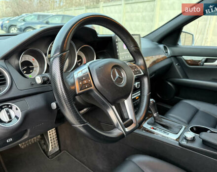 Серый Мерседес Ц-Класс, объемом двигателя 1.8 л и пробегом 63 тыс. км за 10900 $, фото 20 на Automoto.ua