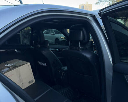 Серый Мерседес Ц-Класс, объемом двигателя 3 л и пробегом 195 тыс. км за 14500 $, фото 17 на Automoto.ua