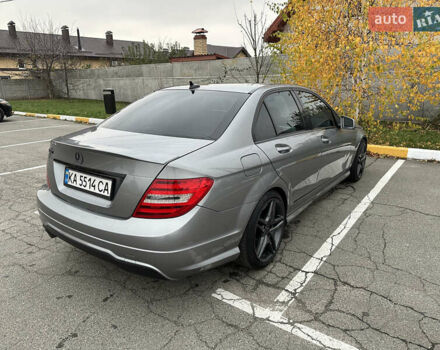 Серый Мерседес Ц-Класс, объемом двигателя 1.8 л и пробегом 135 тыс. км за 12000 $, фото 5 на Automoto.ua