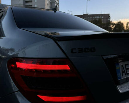 Серый Мерседес Ц-Класс, объемом двигателя 3 л и пробегом 195 тыс. км за 14500 $, фото 20 на Automoto.ua