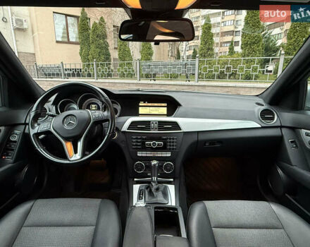 Сірий Мерседес Ц-Клас, об'ємом двигуна 1.8 л та пробігом 133 тис. км за 13500 $, фото 27 на Automoto.ua
