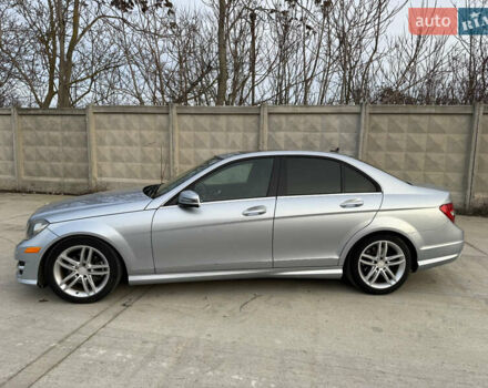 Серый Мерседес Ц-Класс, объемом двигателя 1.8 л и пробегом 63 тыс. км за 10900 $, фото 1 на Automoto.ua