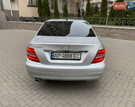 Сірий Мерседес Ц-Клас, об'ємом двигуна 1.8 л та пробігом 133 тис. км за 13500 $, фото 4 на Automoto.ua