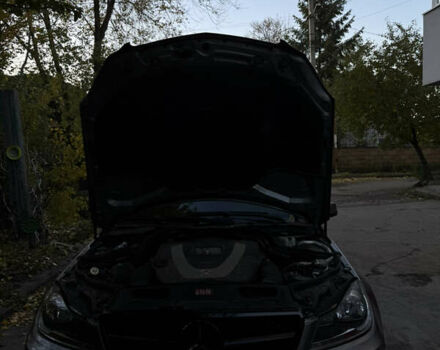 Серый Мерседес Ц-Класс, объемом двигателя 3 л и пробегом 195 тыс. км за 14500 $, фото 28 на Automoto.ua