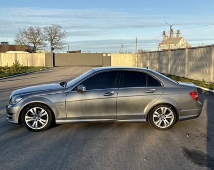 Серый Мерседес Ц-Класс, объемом двигателя 2.1 л и пробегом 259 тыс. км за 12200 $, фото 6 на Automoto.ua