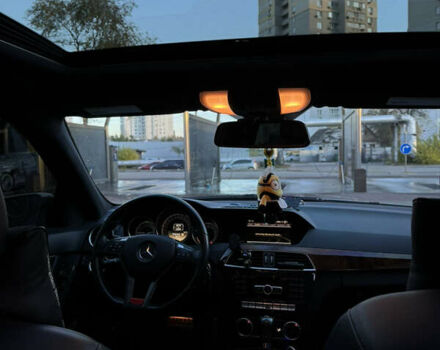 Серый Мерседес Ц-Класс, объемом двигателя 3 л и пробегом 195 тыс. км за 14500 $, фото 18 на Automoto.ua