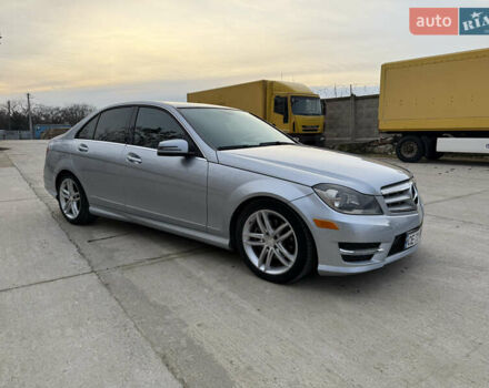Серый Мерседес Ц-Класс, объемом двигателя 1.8 л и пробегом 63 тыс. км за 10900 $, фото 6 на Automoto.ua