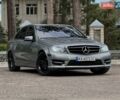 Серый Мерседес Ц-Класс, объемом двигателя 3 л и пробегом 150 тыс. км за 15850 $, фото 1 на Automoto.ua