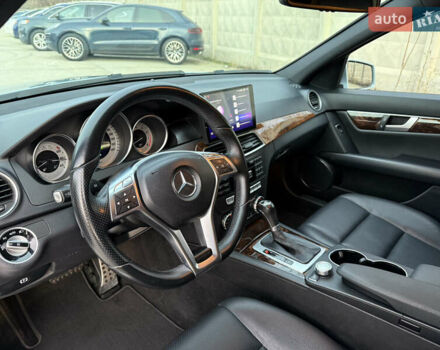 Серый Мерседес Ц-Класс, объемом двигателя 1.8 л и пробегом 63 тыс. км за 10900 $, фото 12 на Automoto.ua