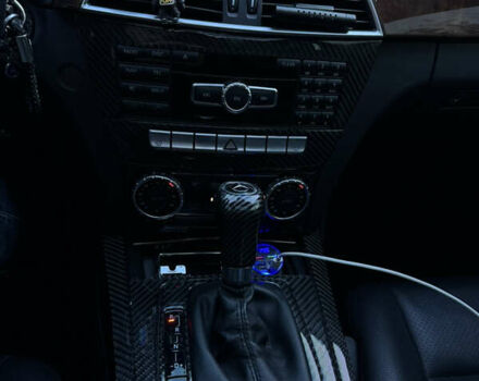 Серый Мерседес Ц-Класс, объемом двигателя 3 л и пробегом 195 тыс. км за 14500 $, фото 24 на Automoto.ua