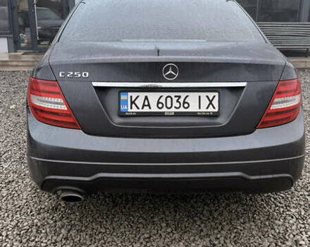 Серый Мерседес Ц-Класс, объемом двигателя 1.8 л и пробегом 190 тыс. км за 10500 $, фото 3 на Automoto.ua