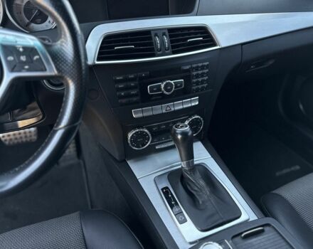 Серый Мерседес Ц-Класс, объемом двигателя 2.1 л и пробегом 259 тыс. км за 12200 $, фото 12 на Automoto.ua