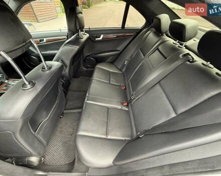 Серый Мерседес Ц-Класс, объемом двигателя 3 л и пробегом 220 тыс. км за 11600 $, фото 45 на Automoto.ua