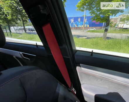 Серый Мерседес Ц-Класс, объемом двигателя 1.8 л и пробегом 179 тыс. км за 13450 $, фото 17 на Automoto.ua