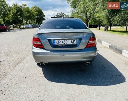 Сірий Мерседес Ц-Клас, об'ємом двигуна 3.5 л та пробігом 83 тис. км за 13999 $, фото 9 на Automoto.ua