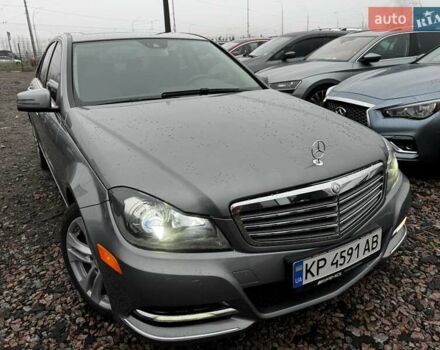 Серый Мерседес Ц-Класс, объемом двигателя 3.5 л и пробегом 80 тыс. км за 14500 $, фото 4 на Automoto.ua
