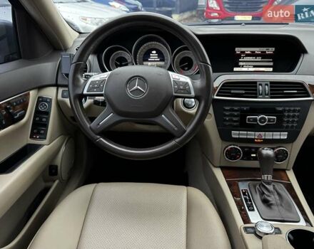 Серый Мерседес Ц-Класс, объемом двигателя 3.5 л и пробегом 80 тыс. км за 14500 $, фото 19 на Automoto.ua