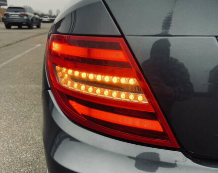 Сірий Мерседес Ц-Клас, об'ємом двигуна 1.8 л та пробігом 201 тис. км за 10000 $, фото 7 на Automoto.ua