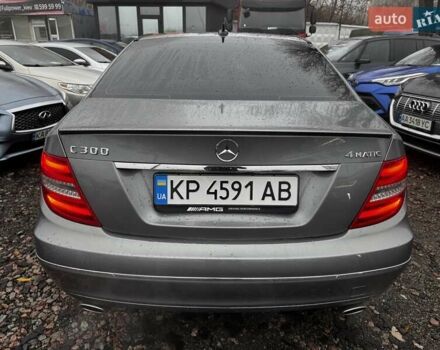 Серый Мерседес Ц-Класс, объемом двигателя 3.5 л и пробегом 80 тыс. км за 14500 $, фото 9 на Automoto.ua