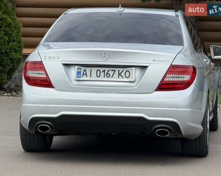 Серый Мерседес Ц-Класс, объемом двигателя 3 л и пробегом 220 тыс. км за 11600 $, фото 26 на Automoto.ua