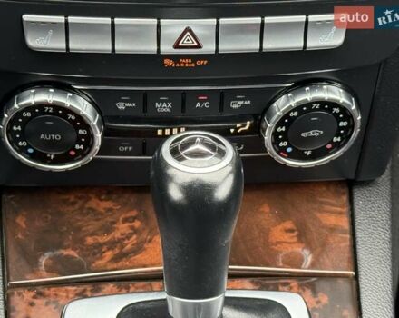 Серый Мерседес Ц-Класс, объемом двигателя 3 л и пробегом 220 тыс. км за 11600 $, фото 62 на Automoto.ua