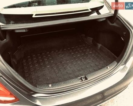 Серый Мерседес Ц-Класс, объемом двигателя 2.14 л и пробегом 199 тыс. км за 16900 $, фото 4 на Automoto.ua