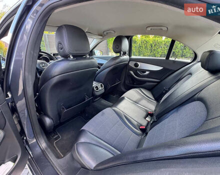 Серый Мерседес Ц-Класс, объемом двигателя 2.14 л и пробегом 308 тыс. км за 16999 $, фото 54 на Automoto.ua