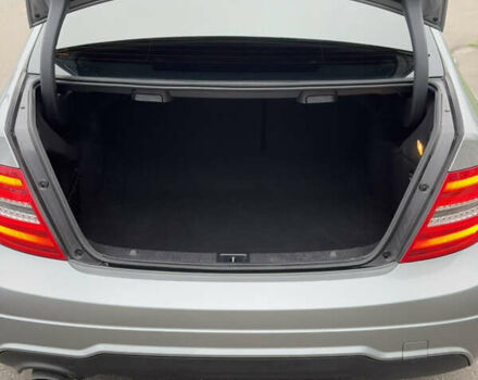 Сірий Мерседес Ц-Клас, об'ємом двигуна 1.8 л та пробігом 170 тис. км за 11999 $, фото 39 на Automoto.ua