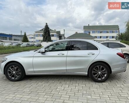 Серый Мерседес Ц-Класс, объемом двигателя 2.1 л и пробегом 260 тыс. км за 19700 $, фото 5 на Automoto.ua