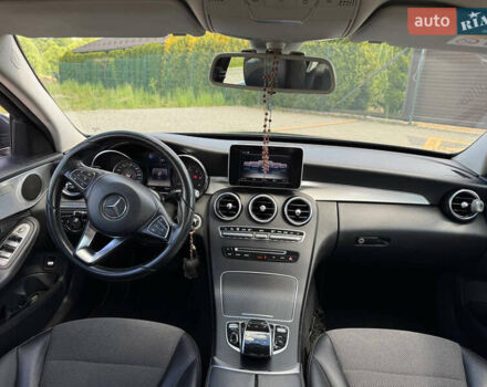 Серый Мерседес Ц-Класс, объемом двигателя 2.14 л и пробегом 308 тыс. км за 16999 $, фото 4 на Automoto.ua