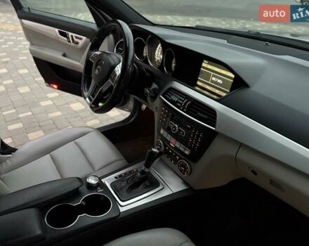 Мерседес Ц-Класс 2014 в Одессе на Automoto.ua Серый Мерседес Ц-Класс, объемом двигателя 1.8 л и пробегом 163 тыс. км за 13300 $, фото 54 на Automoto.ua