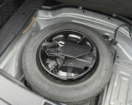 Сірий Мерседес Ц-Клас, об'ємом двигуна 1.8 л та пробігом 170 тис. км за 11999 $, фото 42 на Automoto.ua