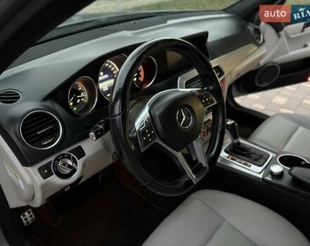 Мерседес Ц-Класс 2014 в Одессе на Automoto.ua Серый Мерседес Ц-Класс, объемом двигателя 1.8 л и пробегом 163 тыс. км за 13300 $, фото 39 на Automoto.ua