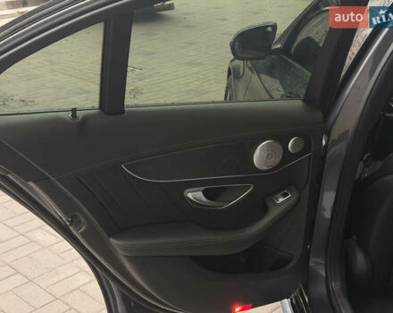 Серый Мерседес Ц-Класс, объемом двигателя 1.99 л и пробегом 155 тыс. км за 19000 $, фото 16 на Automoto.ua