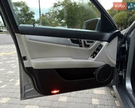 Мерседес Ц-Класс 2014 в Одессе на Automoto.ua Серый Мерседес Ц-Класс, объемом двигателя 1.8 л и пробегом 163 тыс. км за 13300 $, фото 32 на Automoto.ua